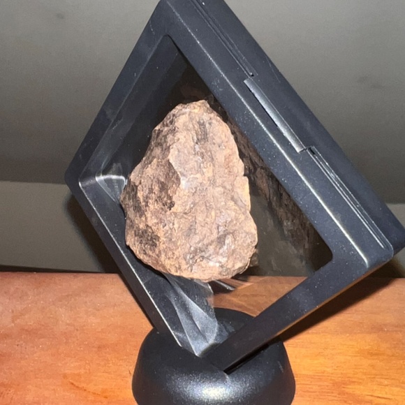 Meteorites - Picture 6 of 16